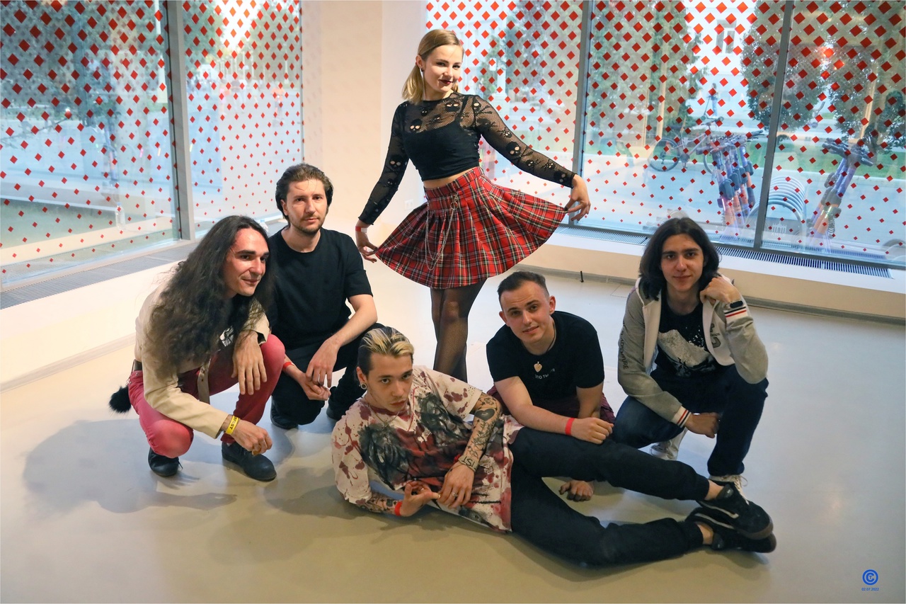 ЛЕГЕНДАРНАЯ ГРУППА - Снег (STRIKE Cover) LIVE SandlerFest 02.07.2022, Москва, ВДНХ