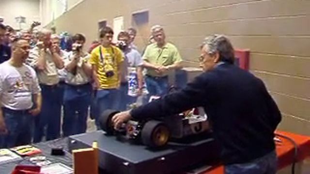 Pierre Scerri Revs His 1/3 Scale Ferrari 312 PB Engine смотреть онлайн