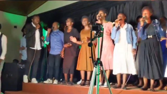 AHAVA CHOIR yo muri(CEP) Ikoze amateka Nyagatare mu gitaramo cy'umuhanzi Isezerano Jean смотреть онлайн