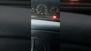 Мерс 124 не набирает обороты 111матор обем 2  почему???