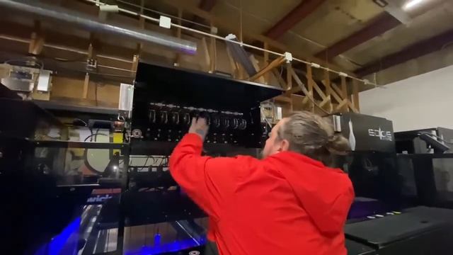 Watch now: The inner workings of string pinsetters смотреть онлайн