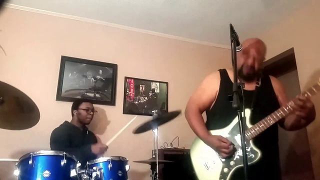 Fender player series jazzmaster w/dimarzio tone zone/Ludwig Accent Drive...Sun n Eye - Guest Room смотреть онлайн