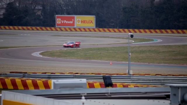 VETTEL Driving Hypercar FERRARI FXXK смотреть онлайн