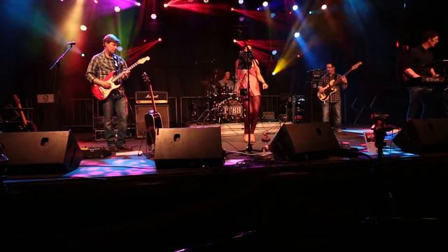 Five On The Side cover "Conga" by Miami Sound Machine смотреть онлайн