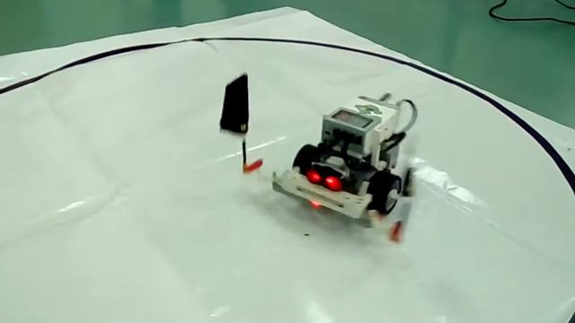Танец робота из lego смотреть онлайн