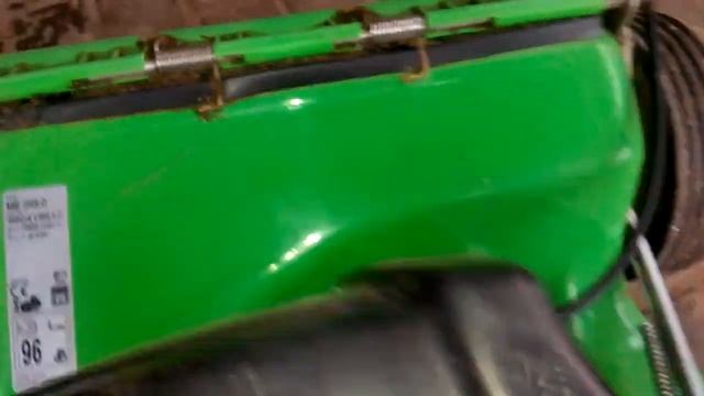 Газонокосилка Викинг, клин двигателя, подробности в описании. смотреть онлайн