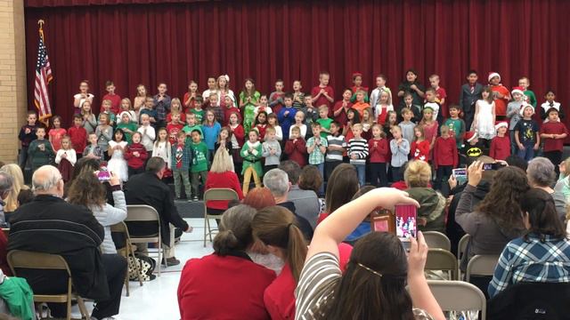 OES Second-Grade Christmas Program 2017 - 12-11-17 - Christmas Time Is Here смотреть онлайн