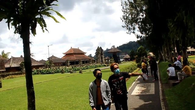 LEGENDA DANAU BRATAN DAN PESONA PURA ULUN DANU, BEDUGUL BALI смотреть онлайн