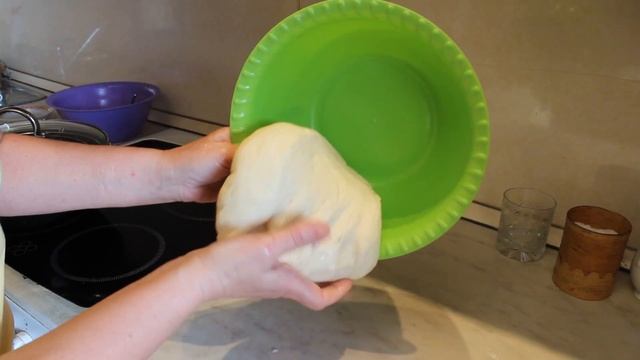 Простейший и вкусный рецепт беляшей с мясом. Домашняя кухня. смотреть онлайн