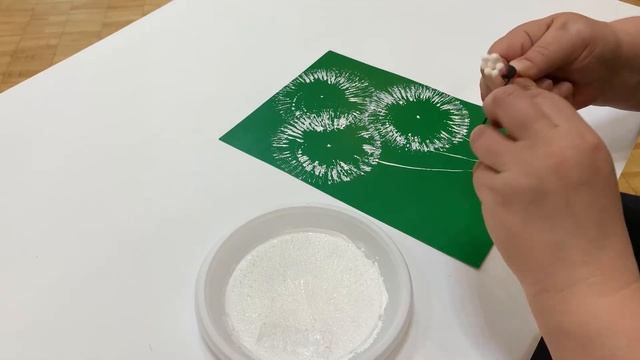 ОДУВАНЧИКИ. Музей – детям. Мастер-класс рисования в технике штампа смотреть онлайн