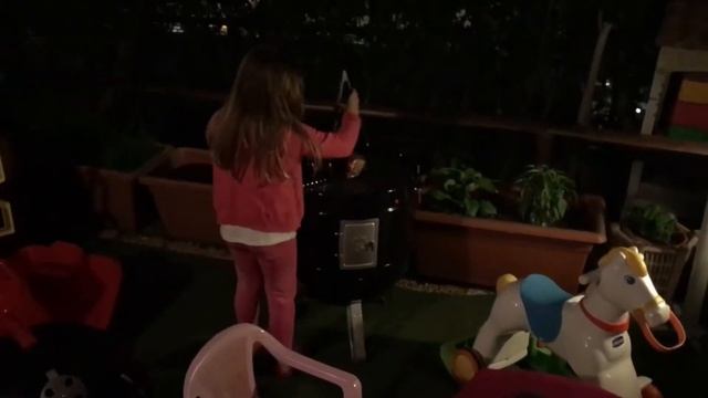 WeBBQ Rebecca e il suo ProQ Smokers Excel 20 смотреть онлайн