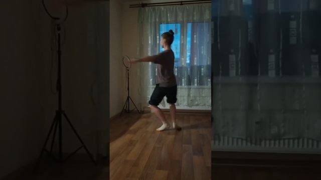 НИ ДНЯ БЕЗ ВРАЩЕНИЯ // танцевальный челлендж #1 // активные каникулы студентов хореографов смотреть онлайн