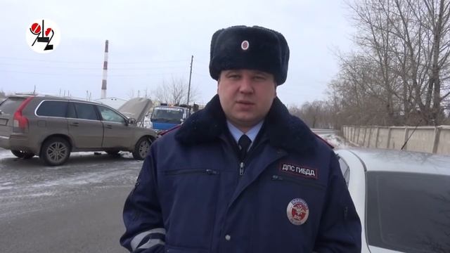 Женщина с телефоном угробила женщину пассажирку смотреть онлайн