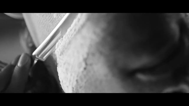 Музыка из рекламы Yves Saint Laurent - L'homme Cologne Bleu (Vinnie Woolston) (2018) смотреть онлайн