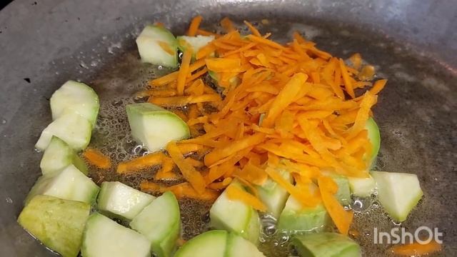 Кабачок, картофель, чечевица и быстрый суп готов! Suppe Mit Zucchini! Soup With Zucchini.