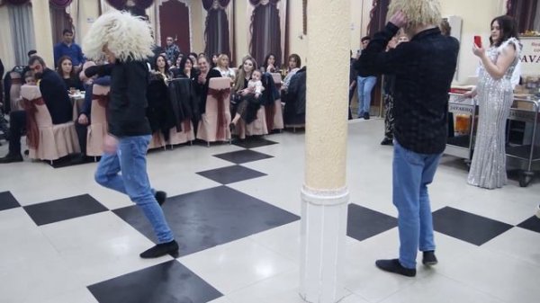 SAMVEL & ARKADI Par vracakan