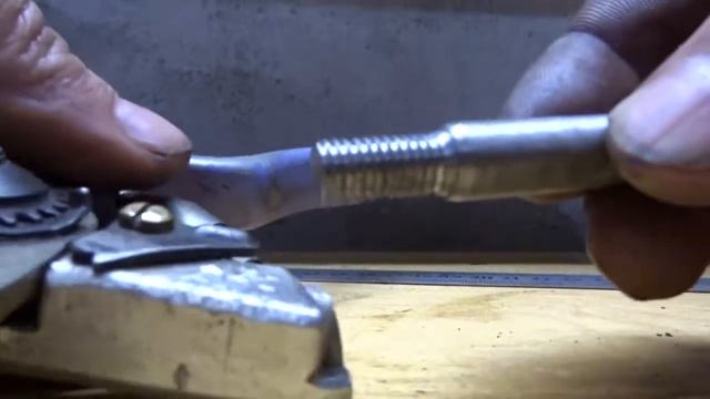 Секатор садовый. Садовый инструмент. Секатор купить или ремонтировать! смотреть онлайн