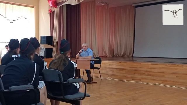 Как русские космонавты американских "раковой кровью" накормили смотреть онлайн