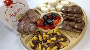 АСМР Шоколадный🍫 приятные постукивания шоколада, хруст конфеток для вашего удовлетворения 🥰