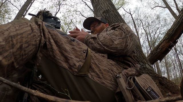 PLAYING the GAME with BIG WOODS LONGBEARDS / SETUP is KEY / THE DIESEL ENGINE HOOT OWL смотреть онлайн