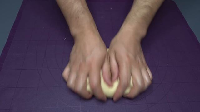 Сладкие БУЛОЧКИ из дрожжевого теста С КРЕМОМ. Простой рецепт воздушных и нежных булочек к чаю смотреть онлайн