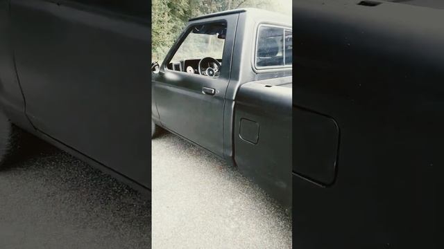 88' Ford Ranger 5.0 V8 sound on ? #v8 #ford #edelbrock #hurst #galaxy #pickup смотреть онлайн