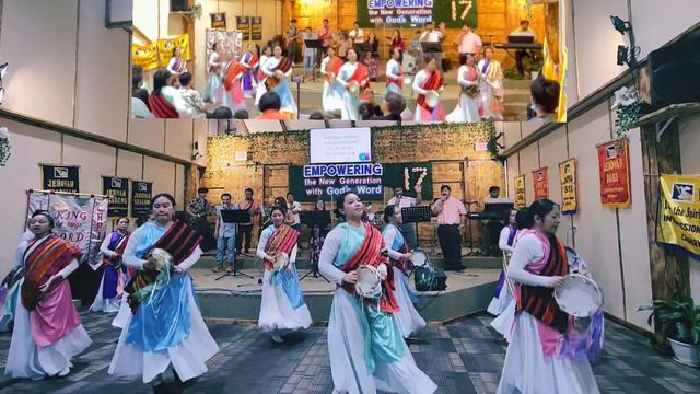 DANCE with Tambourine | TRIBES смотреть онлайн