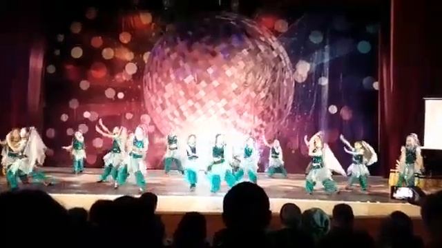 Школа танцев Чаплин смотреть онлайн