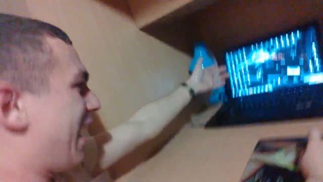 Ахаха!! Прикол с ноутом смотреть онлайн