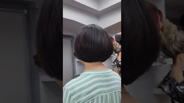 До и после .Из длинных волос в короткую стрижку Удобная стрижка .Стильная стрижка #beauty #чуриков смотреть онлайн