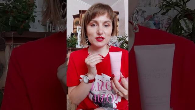 Дополнительный этап в уходе за кожей - отшелушивание смотреть онлайн