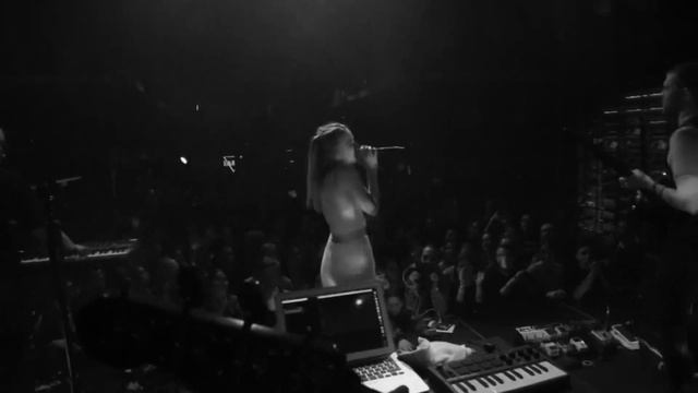 palc - тараканы / 18.03.23 / papabar / live смотреть онлайн