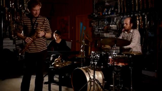 Живые Люди - Live in Mariachi - 4 смотреть онлайн