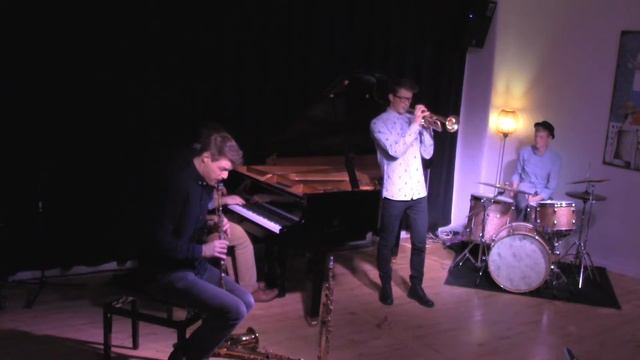 Elm feat. Torben Snekkestad смотреть онлайн