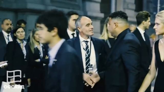 ЖЕСТКАЯ РЕАКЦИЯ МЕССИ и РОНАЛДУ на ПОБЕДУ ЛЕВАНДОВСКОГО В НАГРАДЕ THE BEST смотреть онлайн