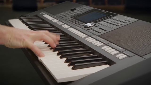 PSR-S950 / PSR-S750 Produktvideo смотреть онлайн