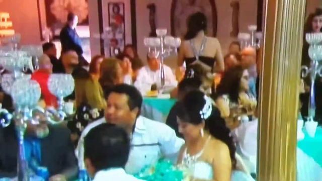 15 años de jasmine moreno y Abril Cisneros cantando gracia abril cantas muy bonito смотреть онлайн