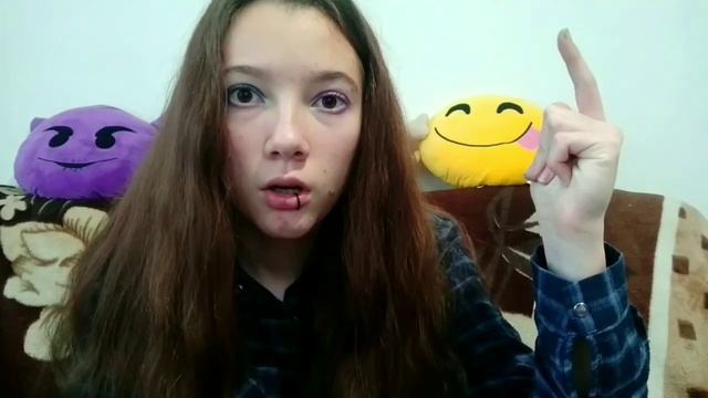 Крашу волосы тоникой в чёрный 1.0 / Портим волосы смотреть онлайн
