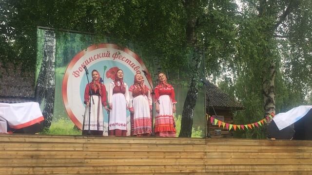 Фольклорно-литературный спектакль «И зовут её Россия» по фольклорным мотивам в творчестве О.Фокиной смотреть онлайн