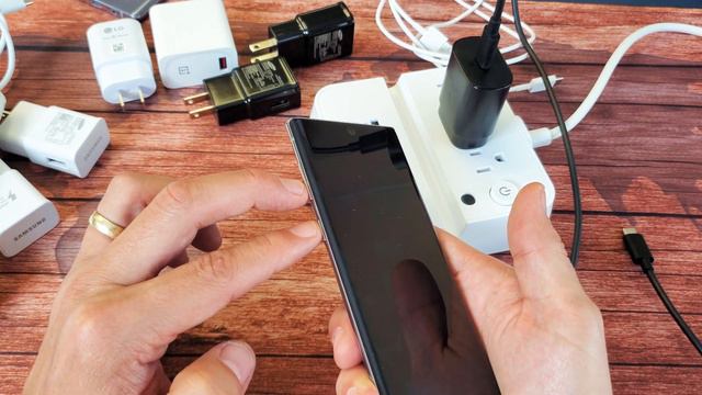 Galaxy Note 10 / 10+: FAST Cable Charging Slow or Not Working? 10 Fixes!! смотреть онлайн