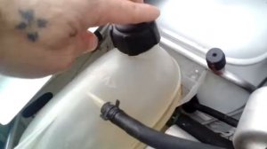 Разарвало бачок расширительный на Ларгусе