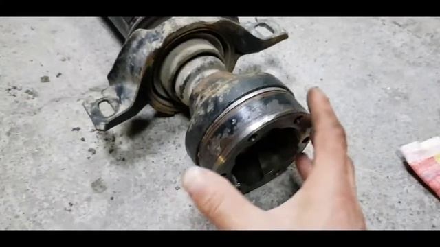 Как поменять подвесной подшипник