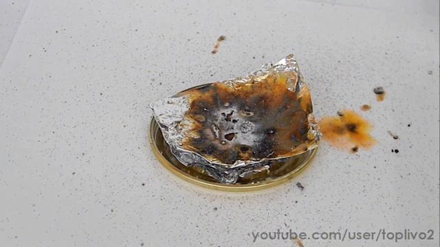 Яркая вспышка от капли воды, получение огня без спичек. смотреть онлайн