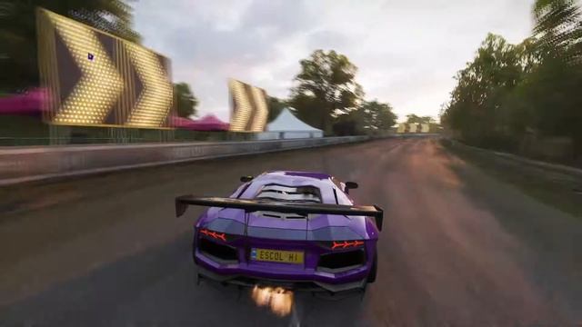 Нубло играет в forza horizon 4 с лагами смотреть онлайн