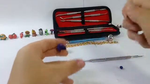 Лепка персонажей из игры растение против зомби смотреть онлайн