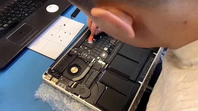 Чистка MacBook смотреть онлайн
