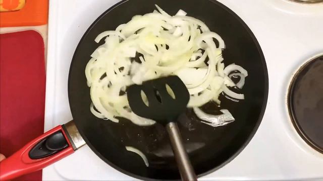 Лечо с колбасой и яйцом. Классическое блюдо венгерской кухни. смотреть онлайн