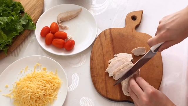 Салат Цезарь. Легкий вариант. Казакша рецепт смотреть онлайн