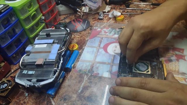RX570 8gb Температура 83 градуса при 100% оборотов куллеров смотреть онлайн