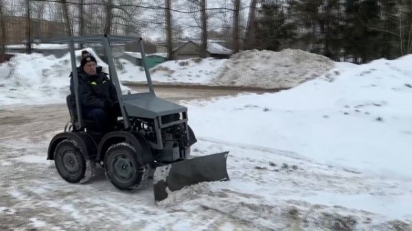 Самодельный колесный трактор. Гидропривод на все колеса.